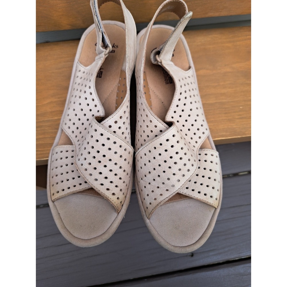 Clarks Women's Pink Wedge Sandals 8.0 Perforated Nubuck Leather Cushion Footbed - Picture 12 of 12